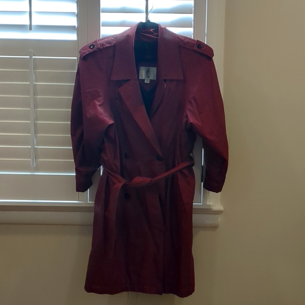 LAST DAY! Vintage overcoat, Amanda Smith, size 14P, red and black checked
